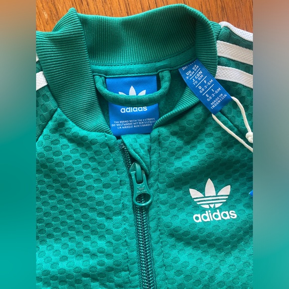 Brand new unisex emerald green Adidas 2 piece baby sports track suite. - Picture 2 of 5
